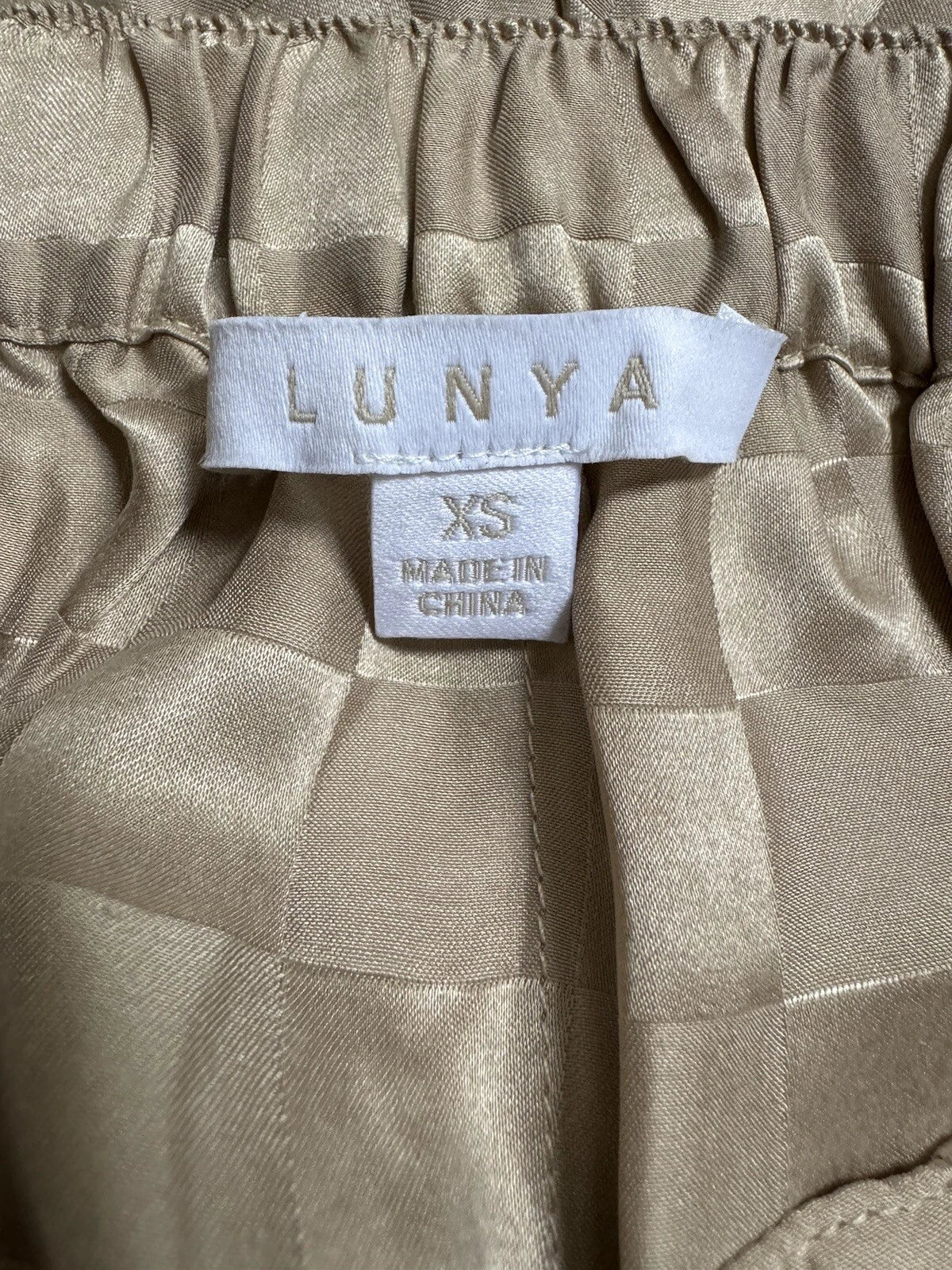 Lunya Washable Silk Pajama Set SizeXS Beige New
