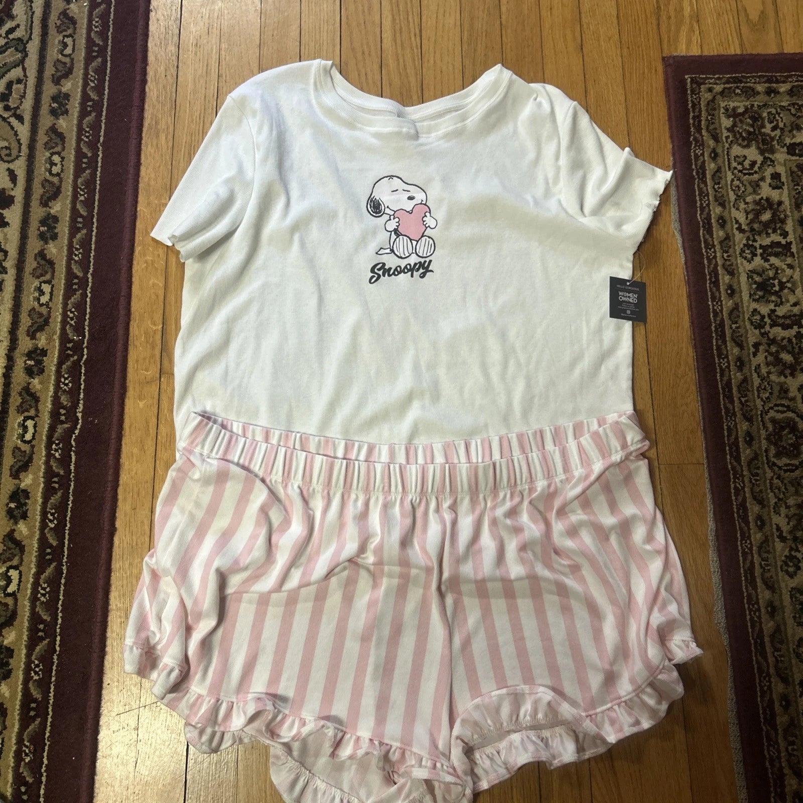 NWT Comfy Peanuts Snoopy Two Piece Pajama Set Women’s Size 3X White Pink Pajamas