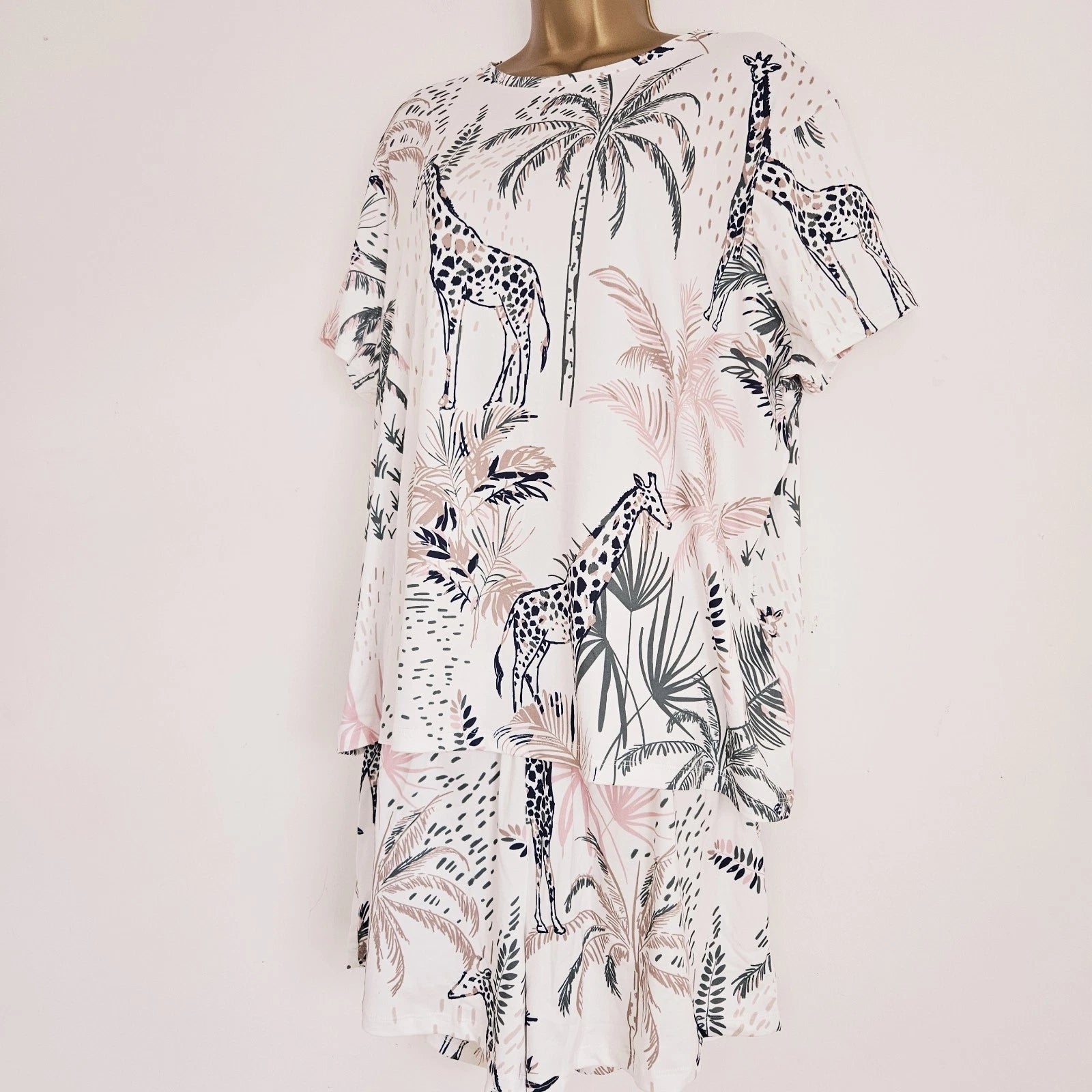 NEW JD Williams Plus Size 16-34 Giraffe Palm Print Pyjama 2 Piece Set Top Shorts