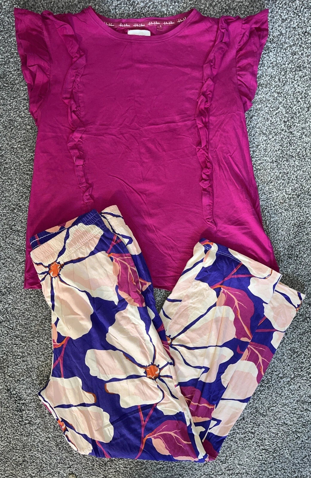 Next 2 Piece Vibrant Floral Print Short Sleeve Cotton Pyjamas PJs Set - Medium