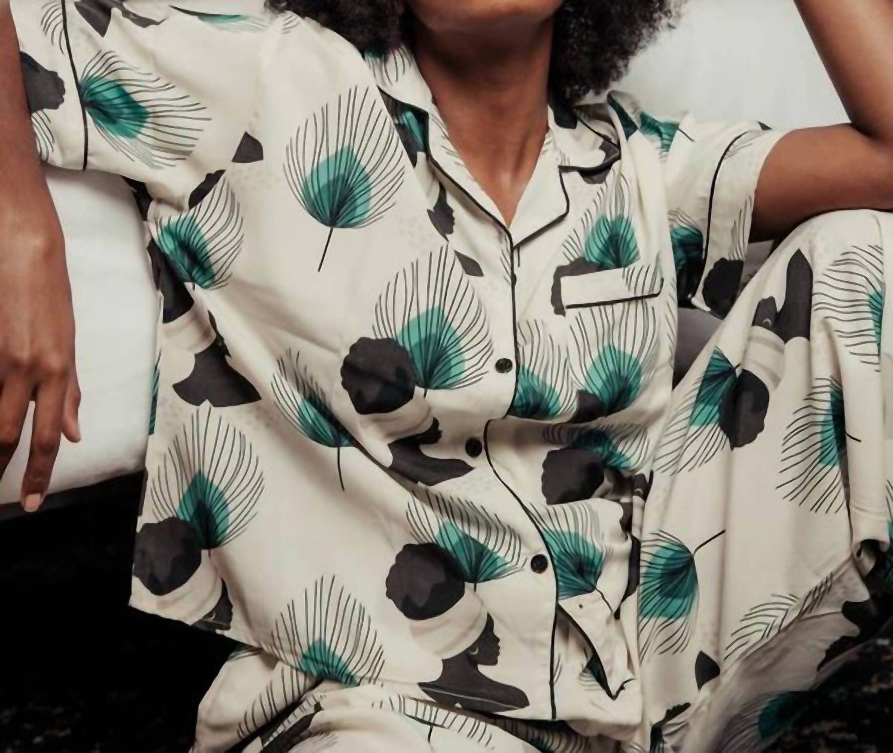 Izzy & Liv women's botanical feathers pajama set in Cream