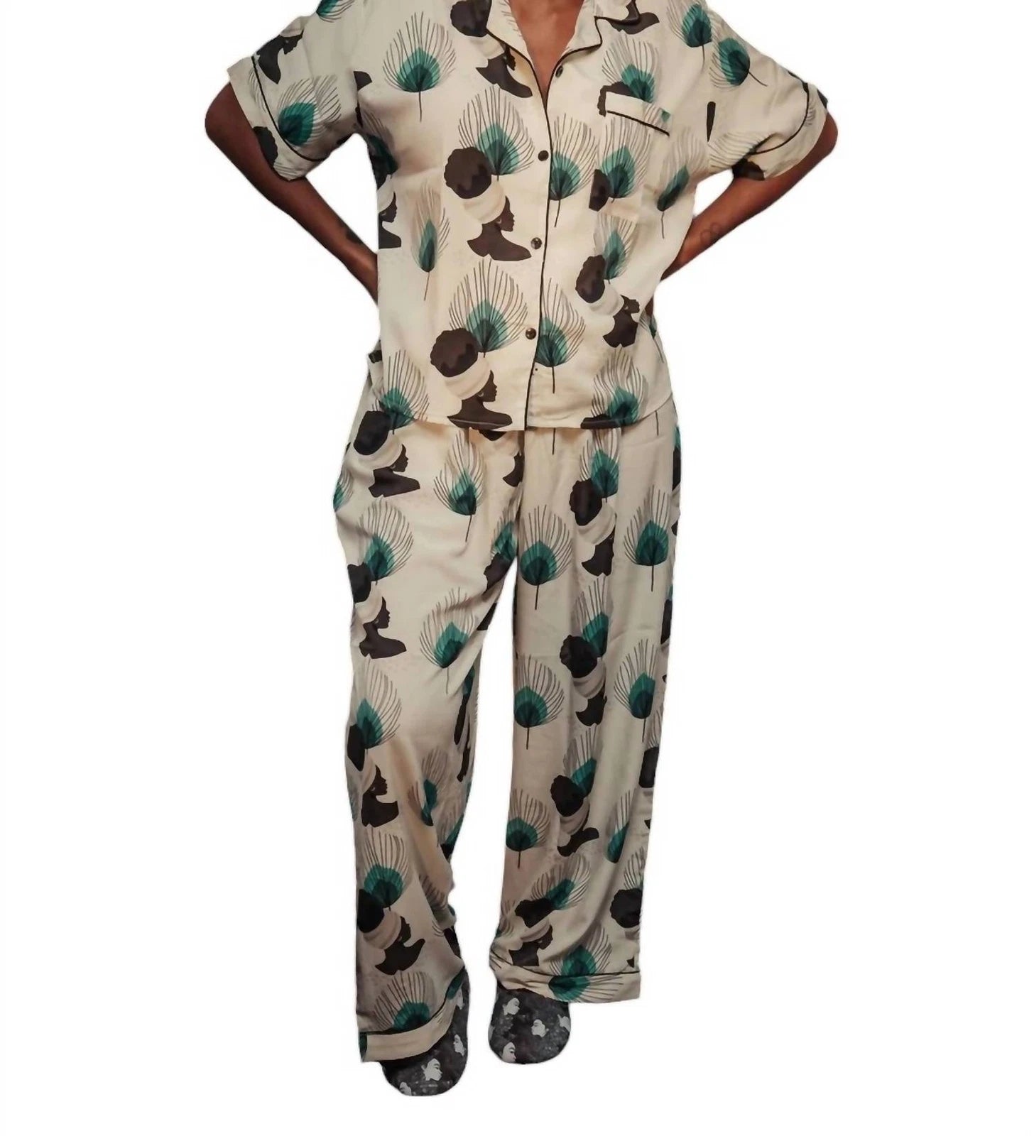 Izzy & Liv women's botanical feathers pajama set in Cream