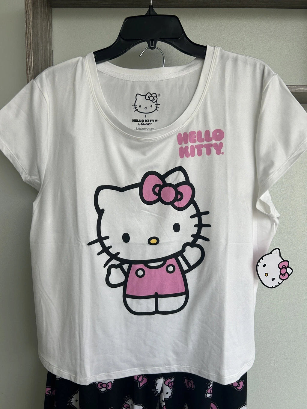 Hello Kitty Sanrio Sleepwear/Pajama Set of 2. Women Size L Very Comfortable NEW!