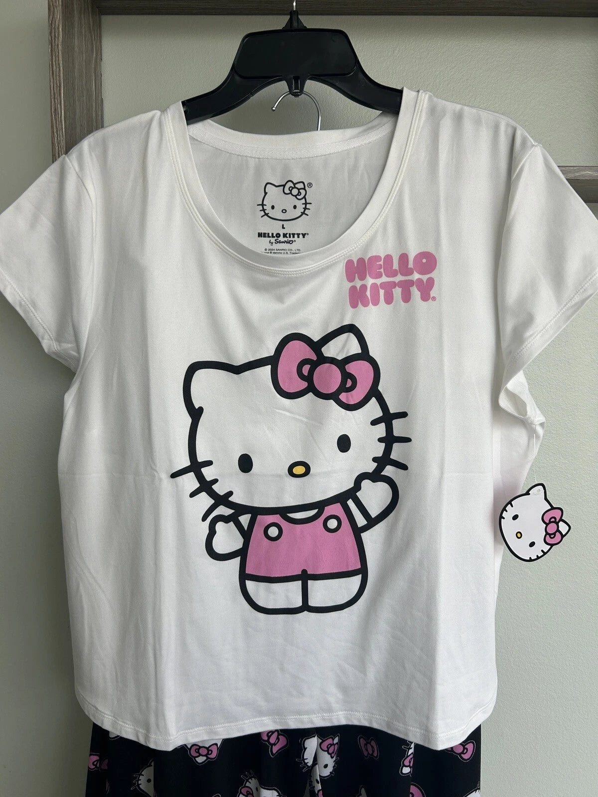 Hello Kitty Sanrio Sleepwear/Pajama Set of 2. Women Size L Very Comfortable NEW!