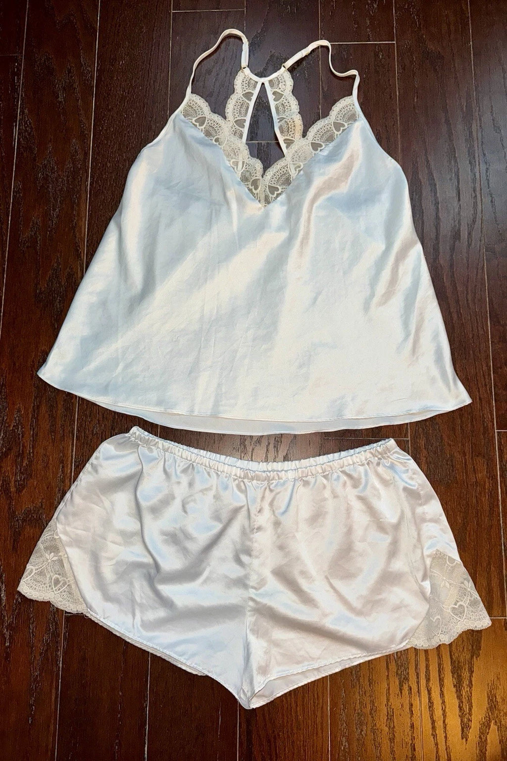 Women’s Pajama Set - Set Of 2 - Size X-LARGE. Victoria Secret!