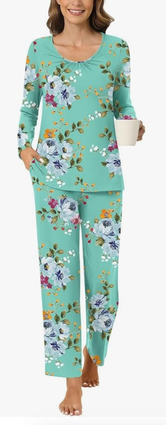 PRETTY Women's Pajamas, Long Sleeve Top, Pants with Pockets, 2X, Excellent! NWOT