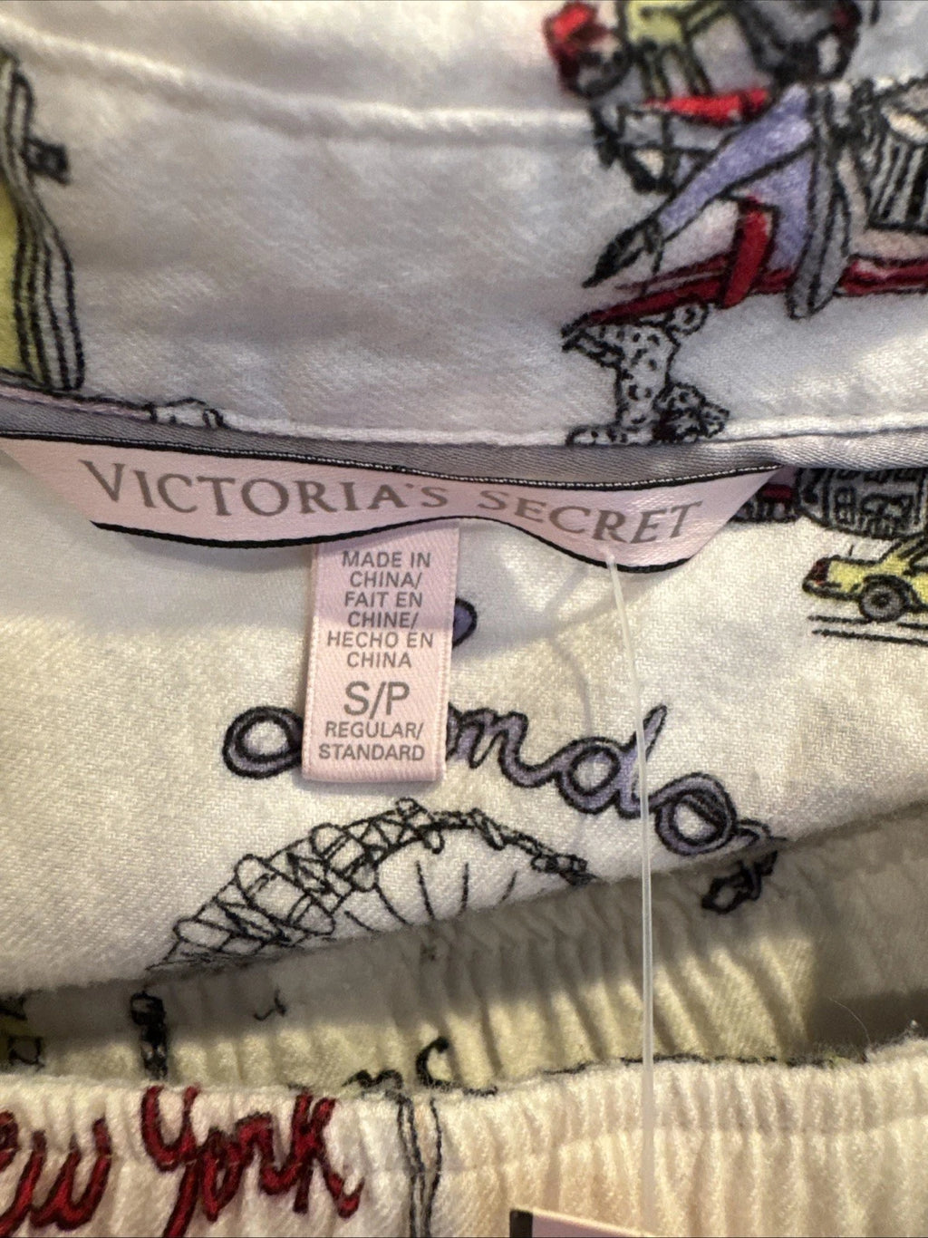 Victoria's Secret NY/London Print Long Sleeve Button Up Pajama Set Small NWT