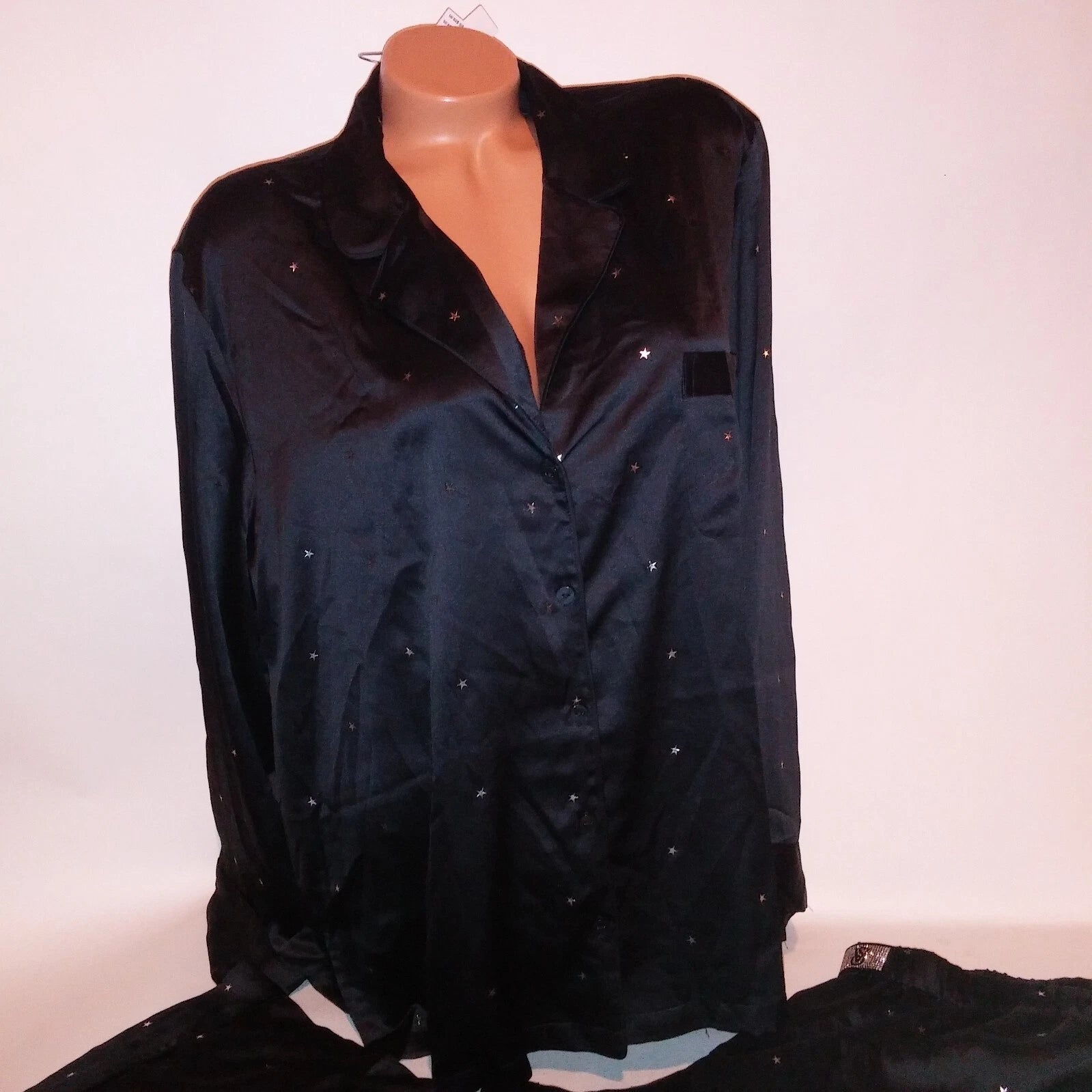 Victoria Secret Pajama Set Sleepwear XL Black Silver Stars Satin Long Sleeve New
