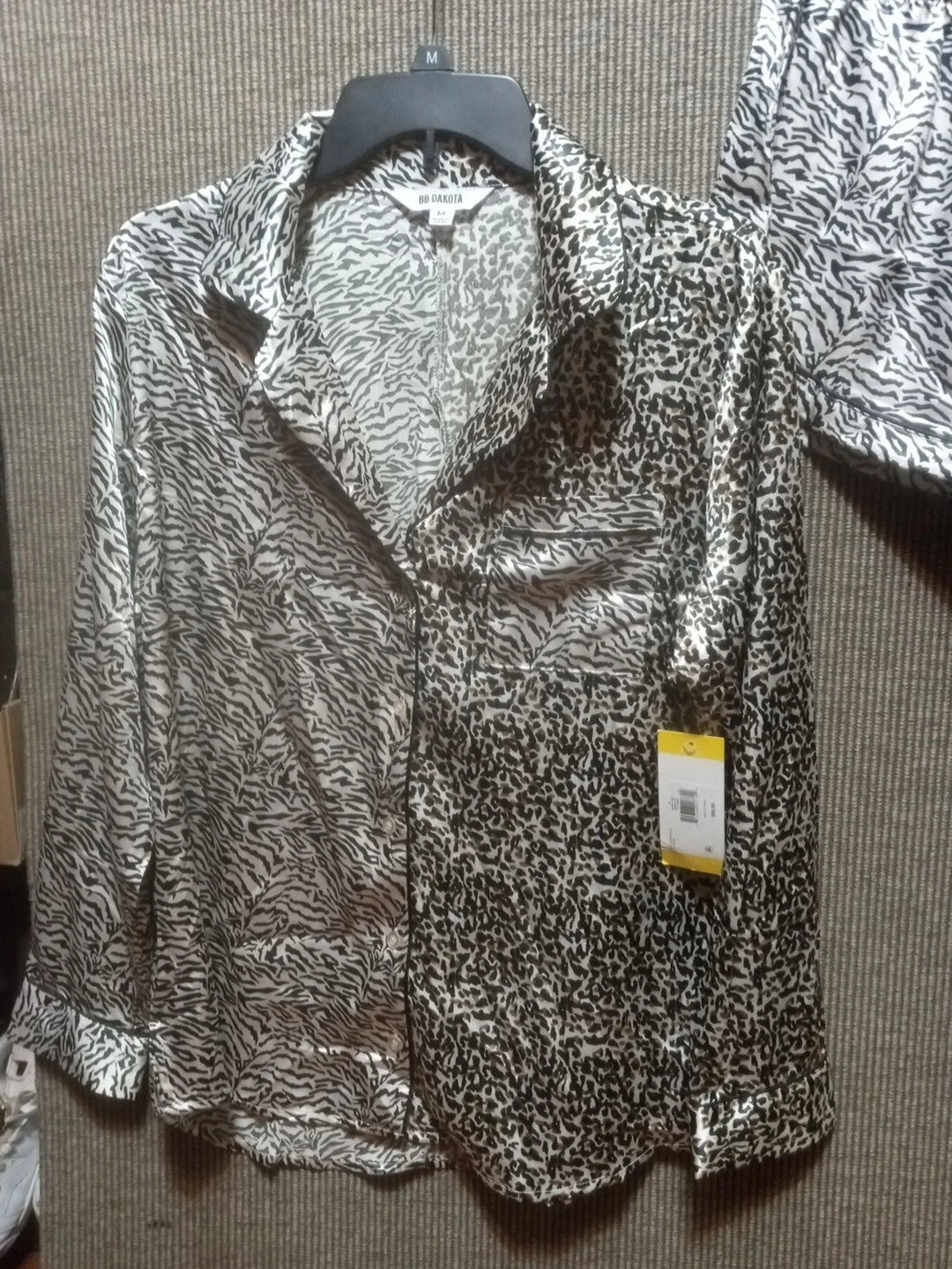 BB DAKOTA Size M Satin Pajama Set  NWT $99.99 T9d
