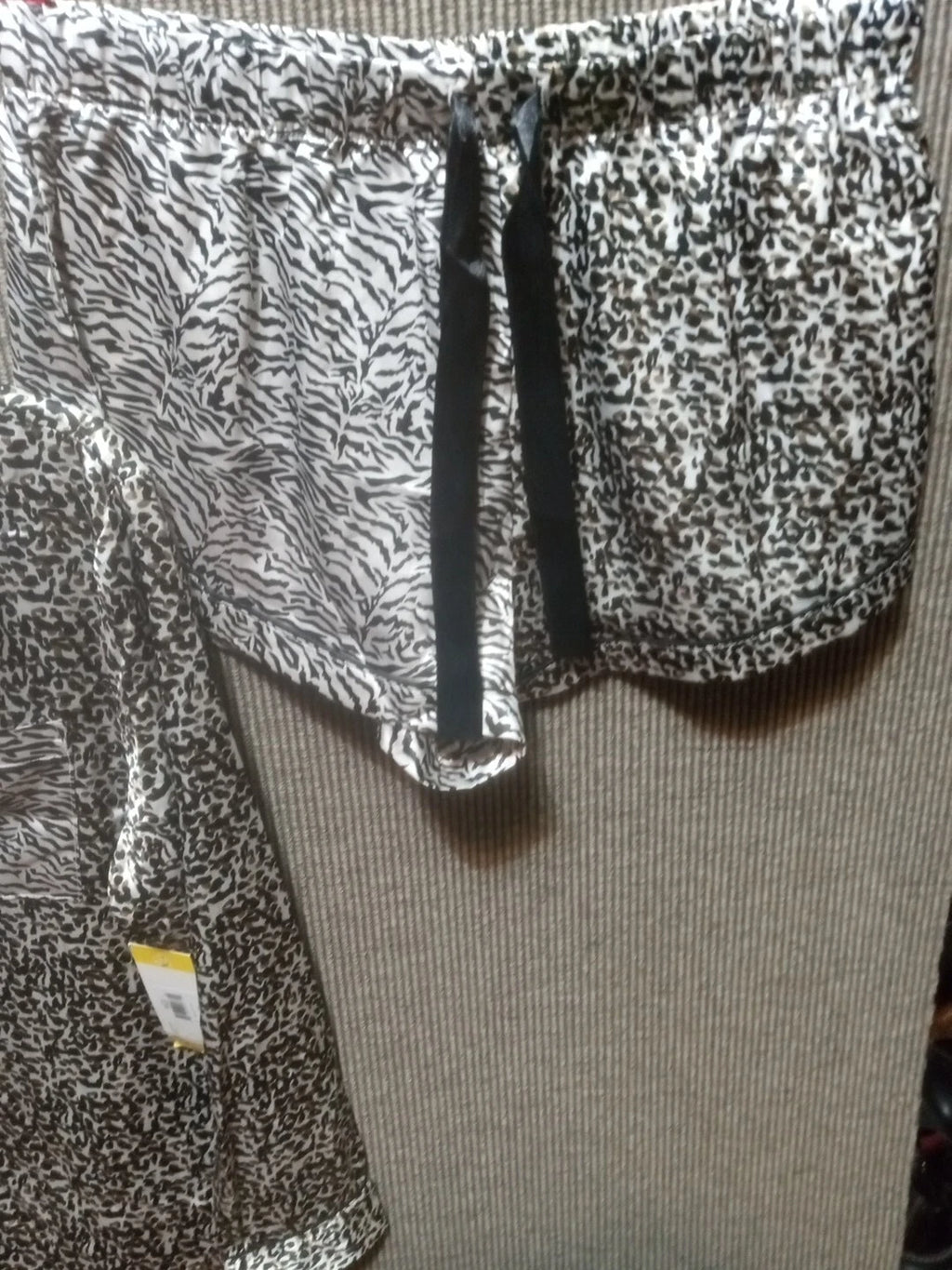 BB DAKOTA Size M Satin Pajama Set  NWT $99.99 T9d