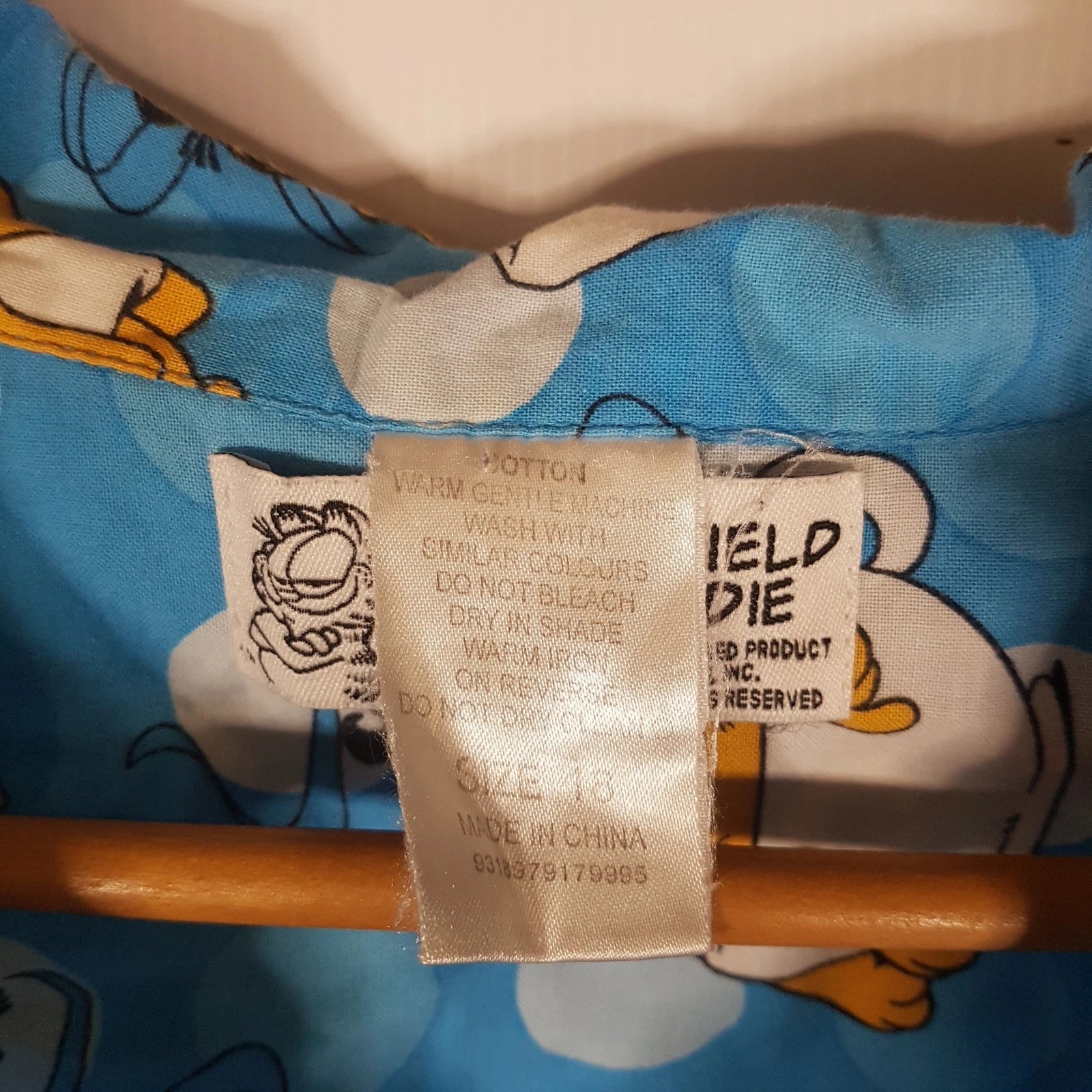 Garfield + Odie Pyjama 3/4 sleeve top and long pants Size:18 Blue teacup Cotton
