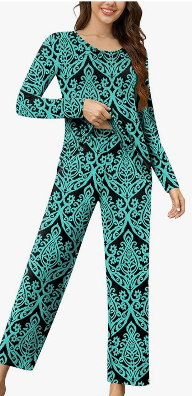 PRETTY Women's Pajamas, Long Sleeve Top, Pants with Pockets, 2X, Excellent! NWOT