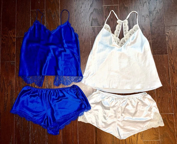 Women’s Pajama Set - Set Of 2 - Size X-LARGE. Victoria Secret!