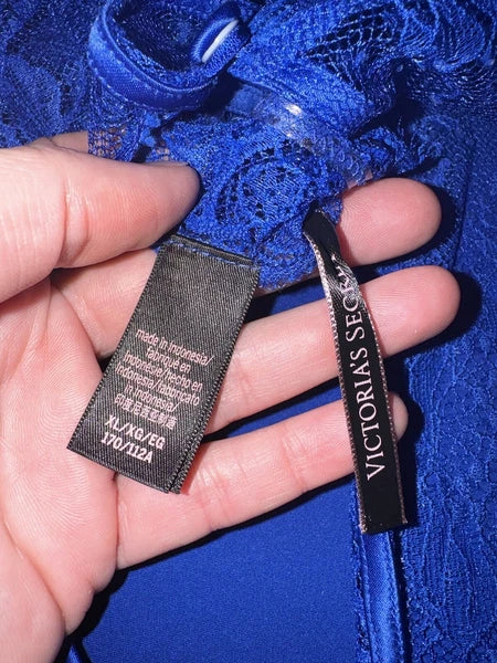 Women’s Pajama Set - Set Of 2 - Size X-LARGE. Victoria Secret!