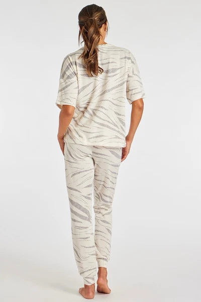 Bon Marche Animal  Print Soft Touch  Pyjamas/lounge Set Short Sleeve 12/14 BNWT