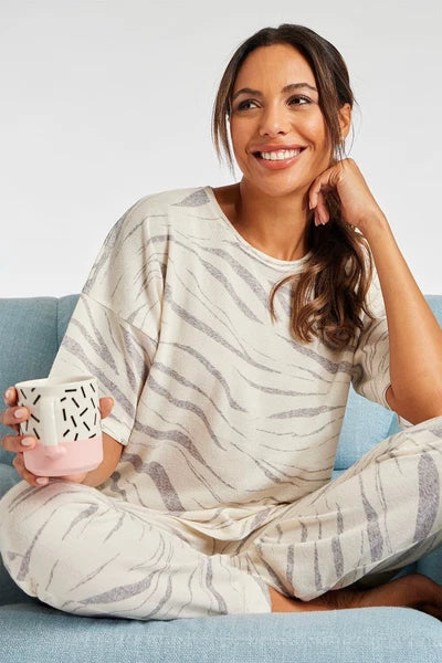 Bon Marche Animal  Print Soft Touch  Pyjamas/lounge Set Short Sleeve 12/14 BNWT